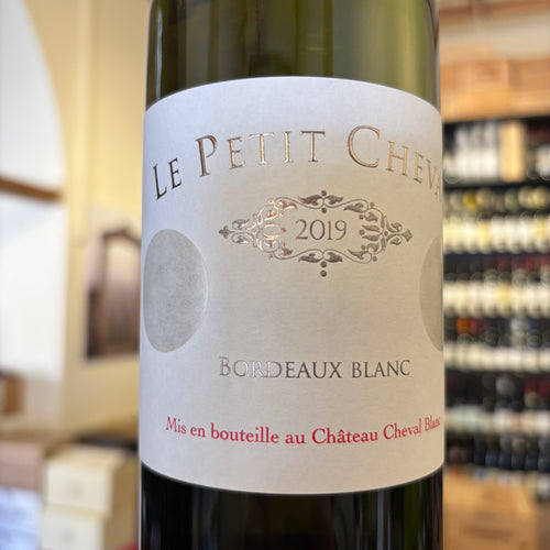 'Le Petit Cheval' Bordeaux Blanc 2019 Chateau Cheval Blanc chateau cheval blanc
